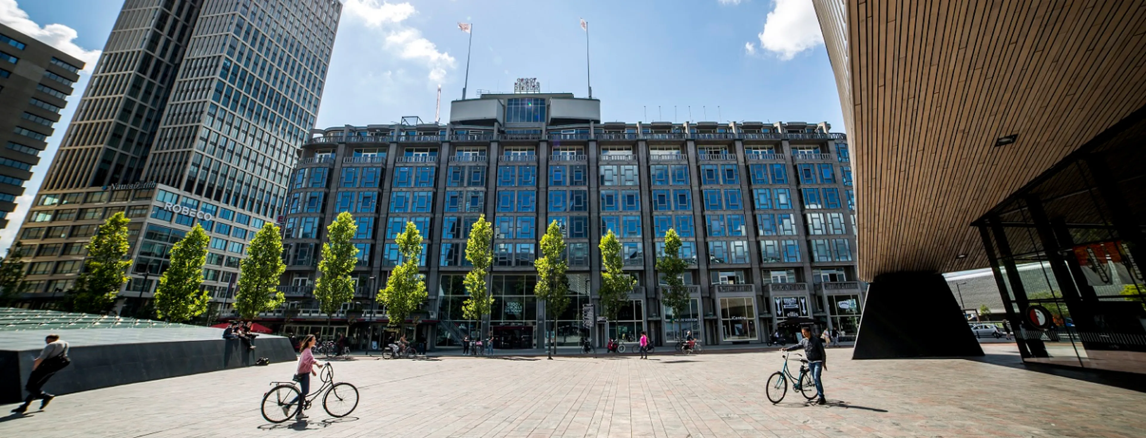 Frontal view of the Groothandelsgebouw in Rotterdam, location of the Q8 headquarters, next to Rotterdam Central Station.